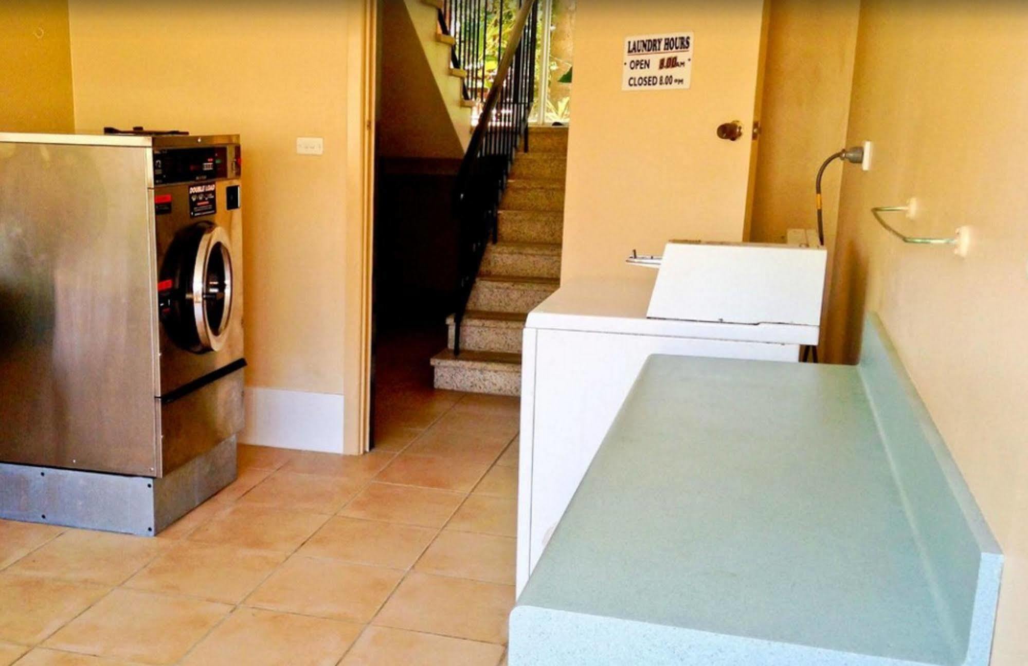 Oxley Cove Holiday Apartment ポート・マッコリー エクステリア 写真